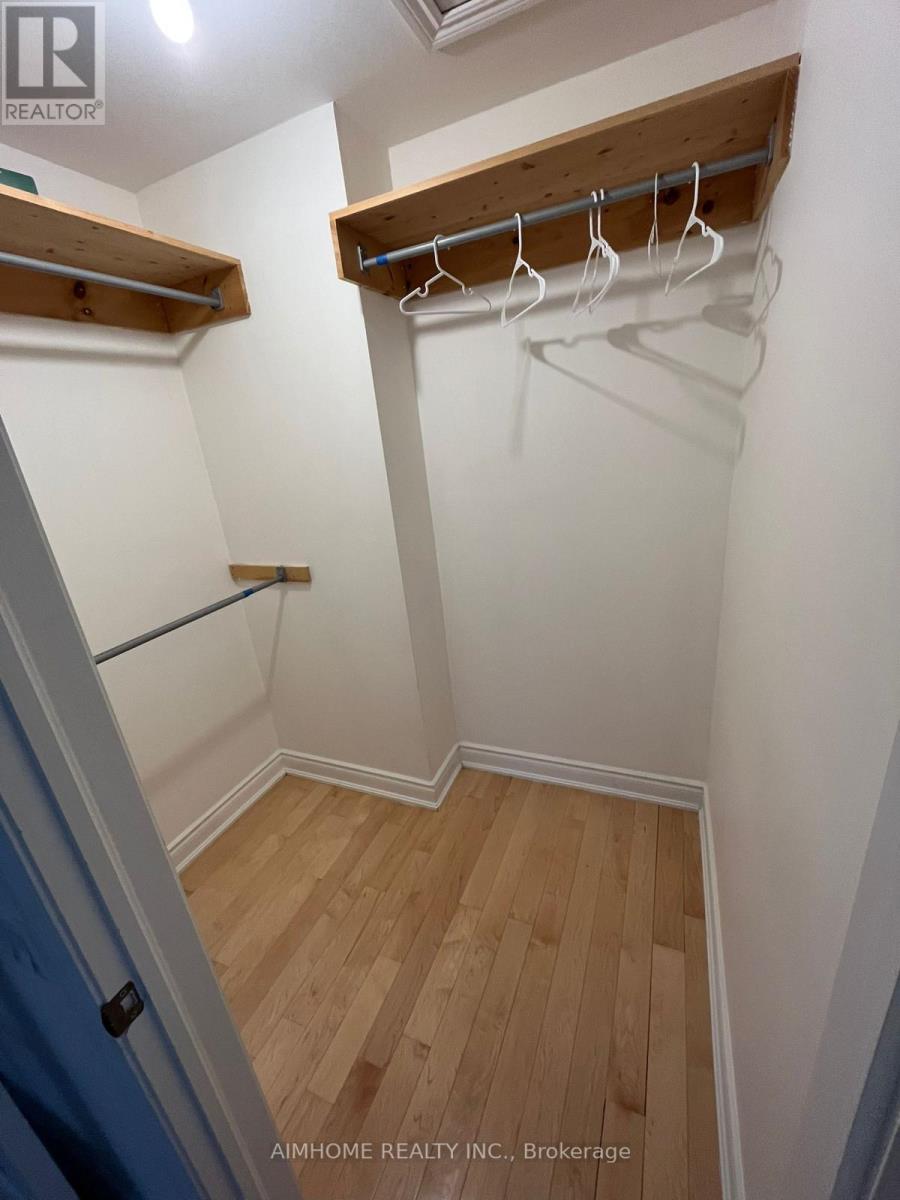 2b Dornfell Street, Toronto, Ontario  M2R 2Y6 - Photo 37 - C12859074