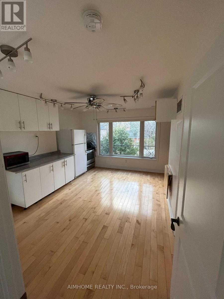 2b Dornfell Street, Toronto, Ontario  M2R 2Y6 - Photo 4 - C12859074