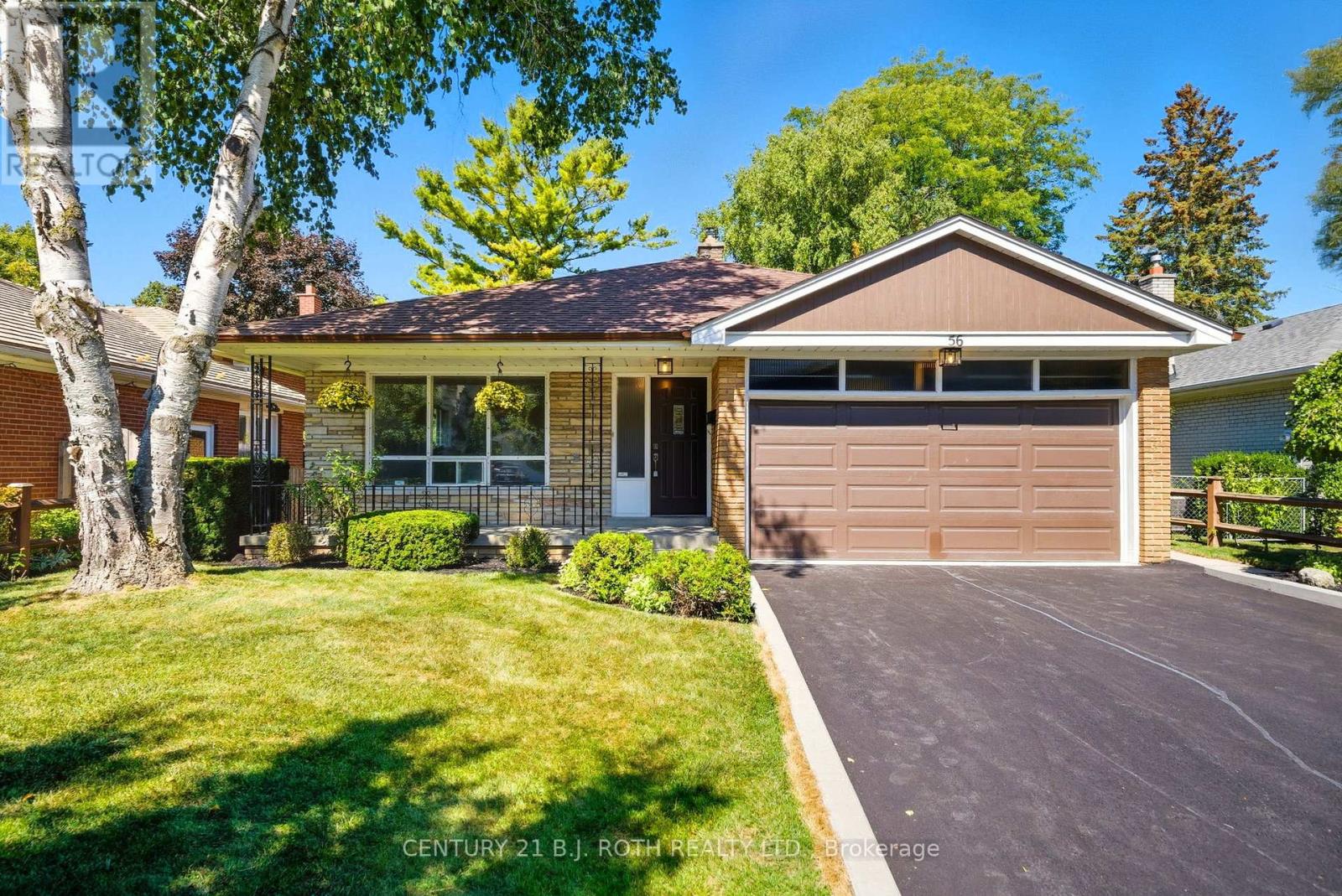 56 WEATHERSTONE CRESCENT, Toronto, Ontario