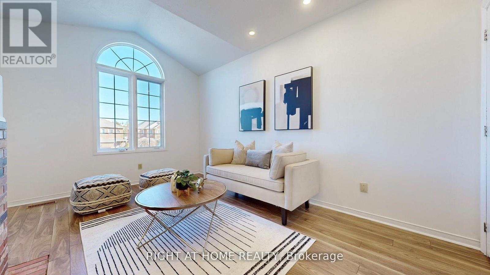 112 Creekwood Crescent, Whitby, Ontario  L1R 2K4 - Photo 10 - E12882878