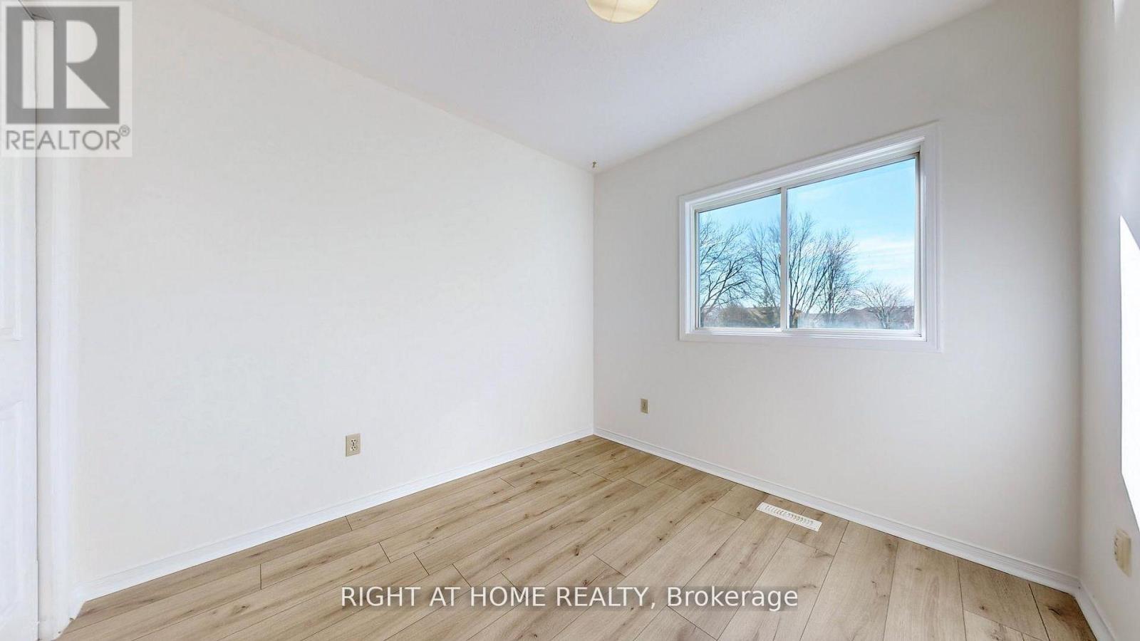 112 Creekwood Crescent, Whitby, Ontario  L1R 2K4 - Photo 18 - E12882878