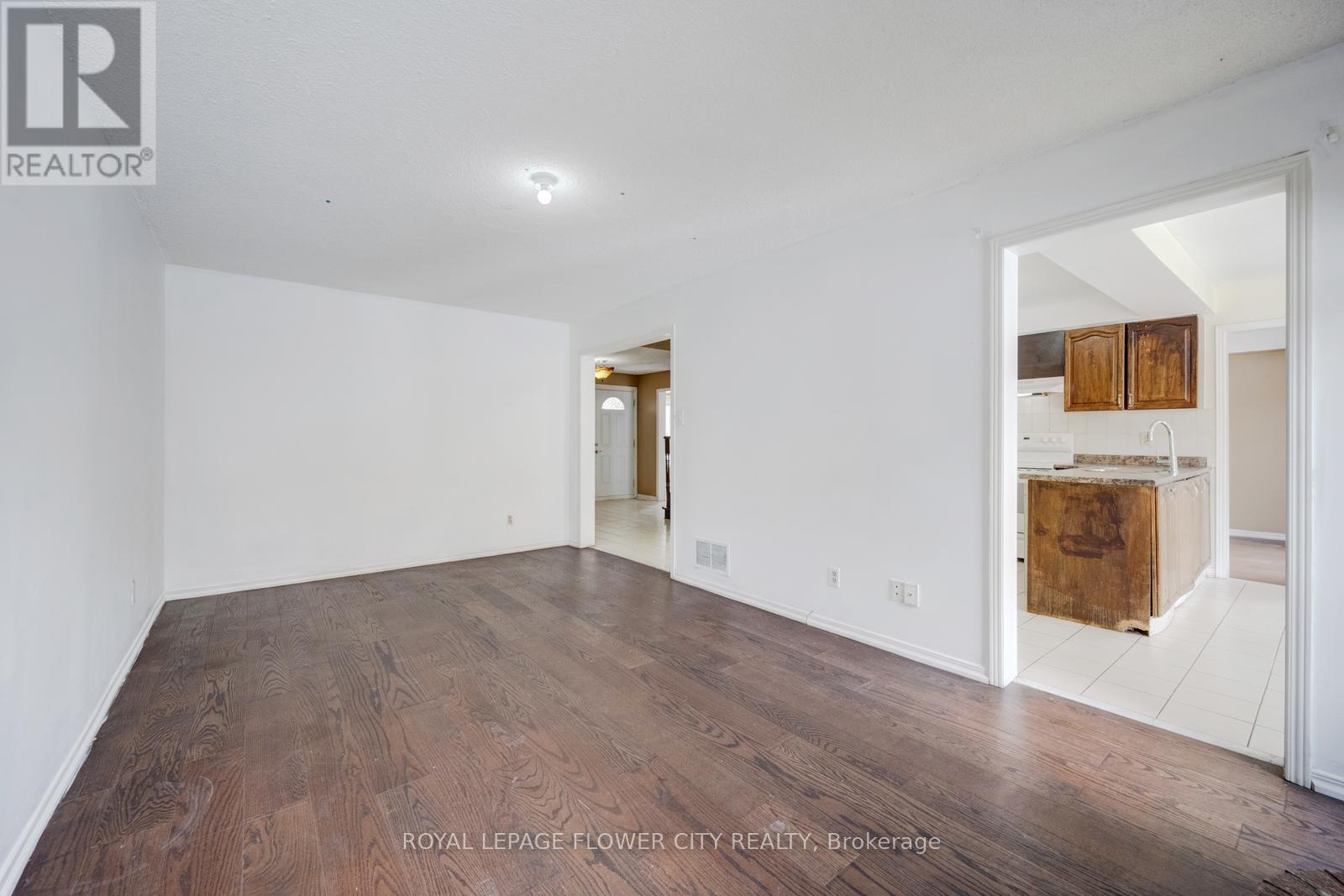 5364 Champlain Trail, Mississauga, Ontario  L5R 2Y4 - Photo 19 - W12561018