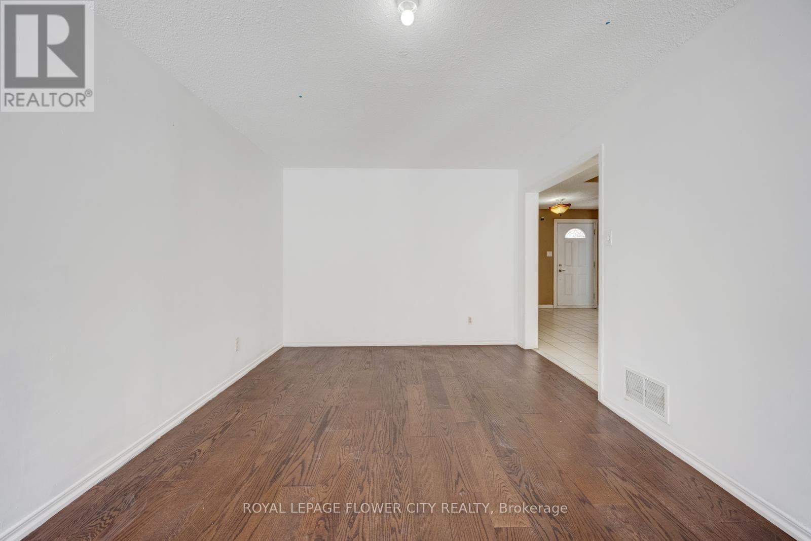 5364 Champlain Trail, Mississauga, Ontario  L5R 2Y4 - Photo 20 - W12561018