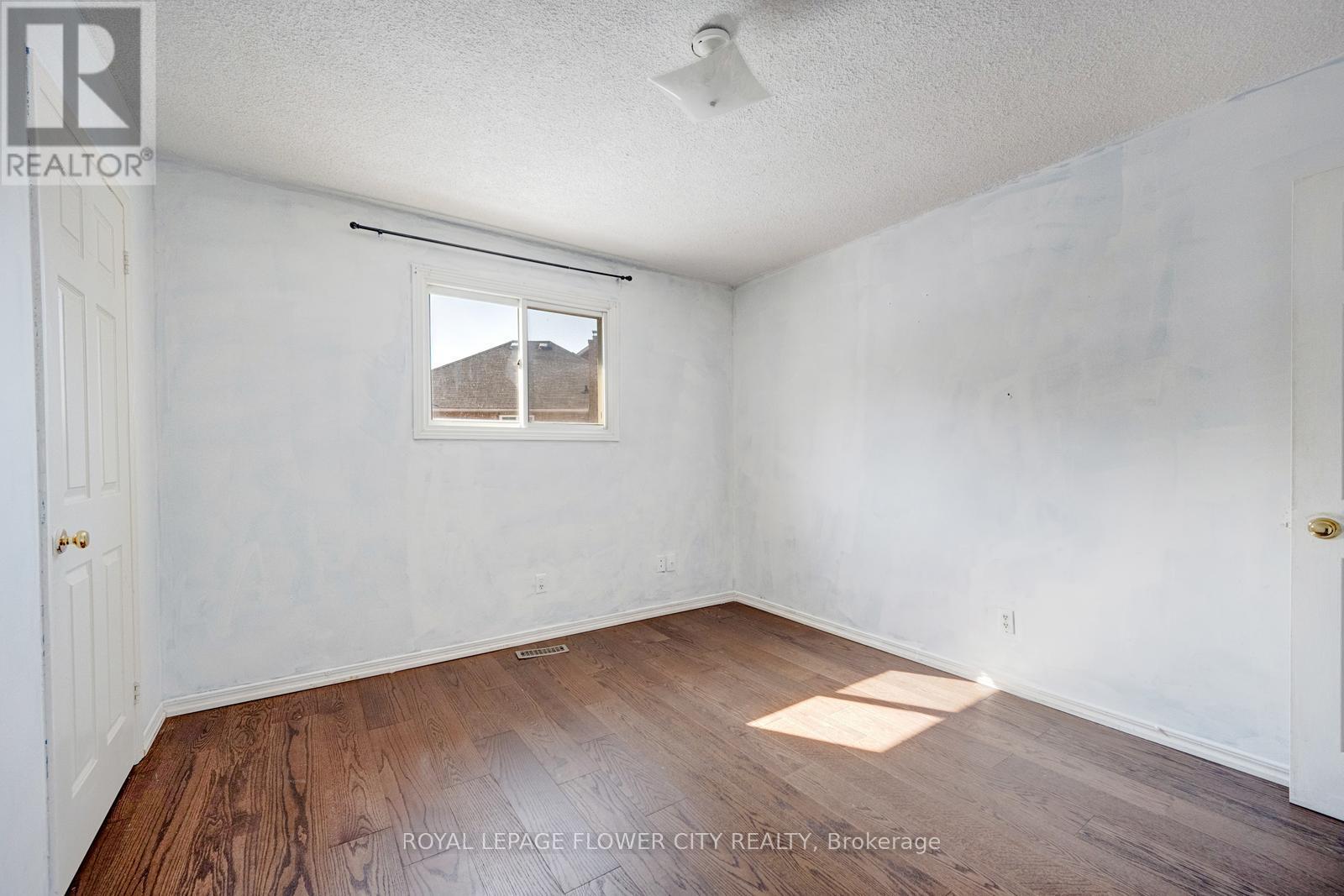 5364 Champlain Trail, Mississauga, Ontario  L5R 2Y4 - Photo 47 - W12561018