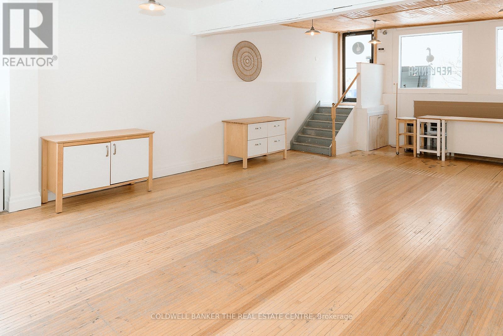 208b Main Street S, Newmarket, Ontario L3Y 3Z3 - Photo 4 - N12882848