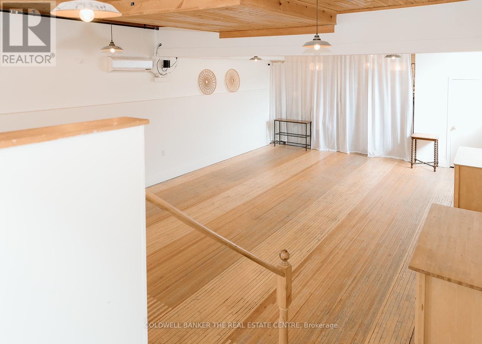 208b Main Street S, Newmarket, Ontario L3Y 3Z3 - Photo 5 - N12882848