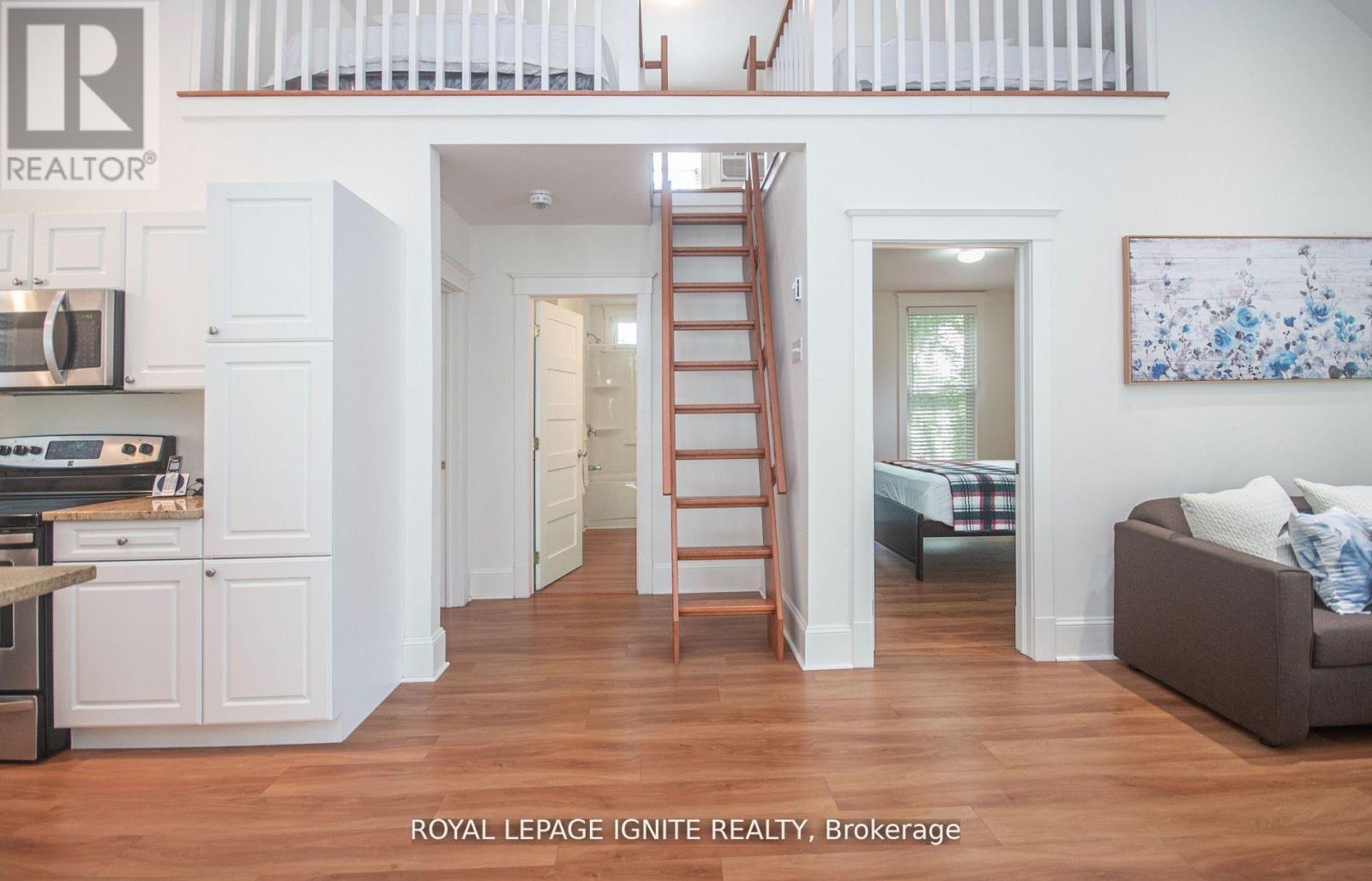 208 - 19 Summer Village Lane, Prince Edward County, Ontario  K0K 1P0 - Photo 29 - X12882818