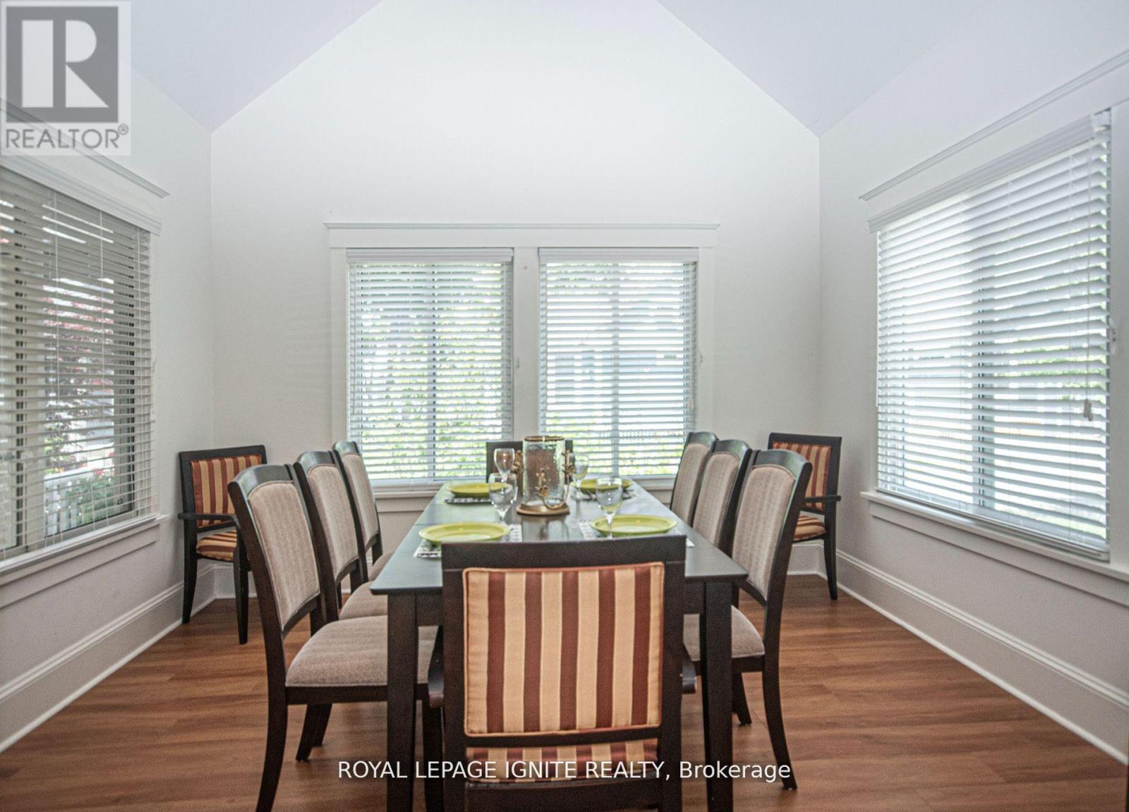 208 - 19 Summer Village Lane, Prince Edward County, Ontario  K0K 1P0 - Photo 45 - X12882818