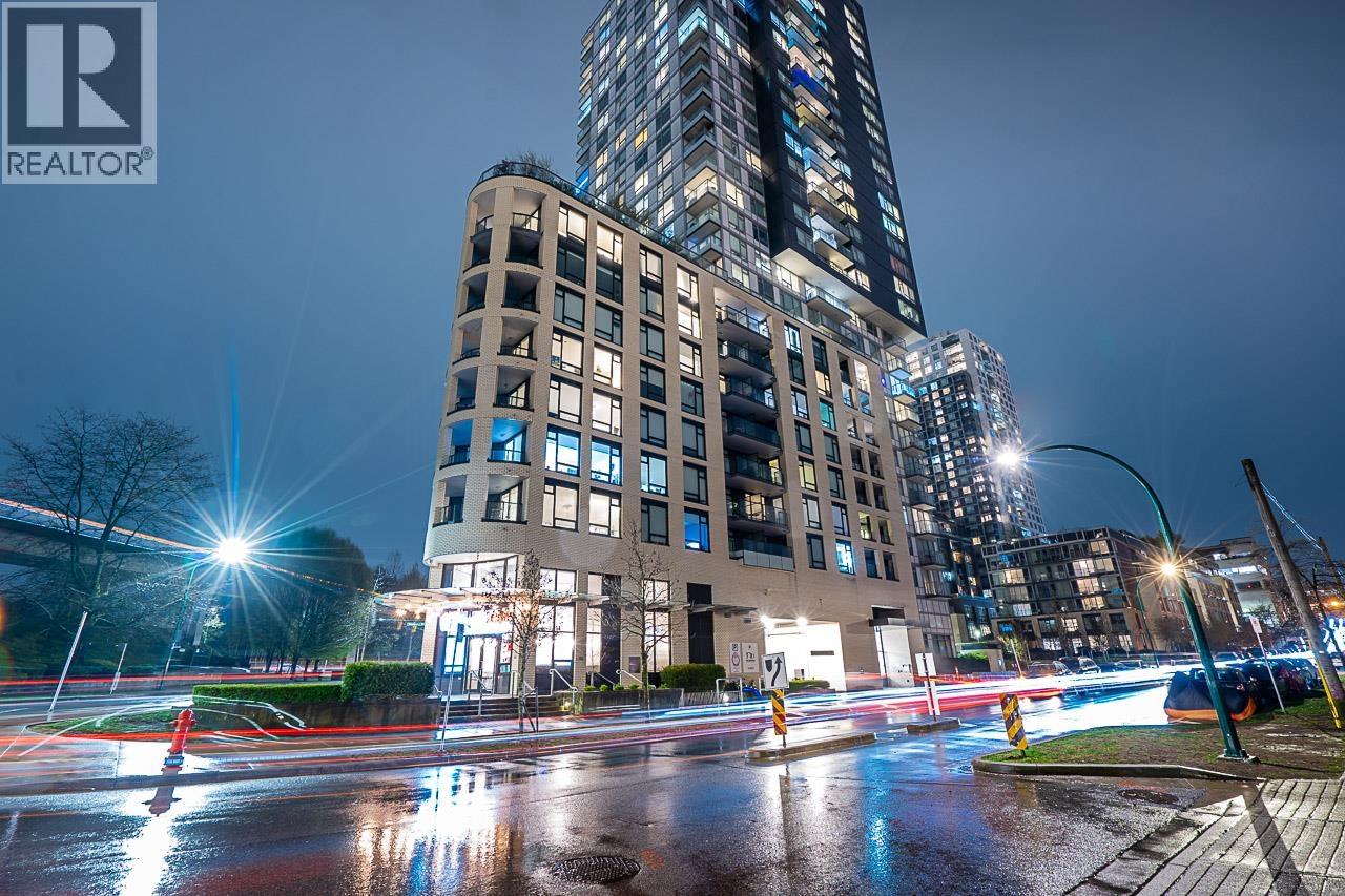 3670 Vanness Avenue, Vancouver, British Columbia  V5R 0G6 - Photo 2 - C8077007