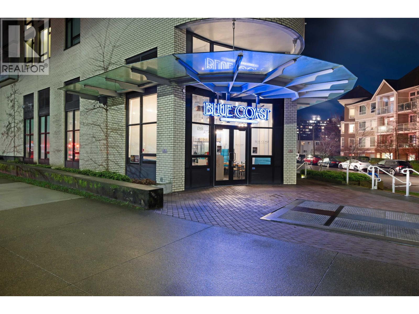 3670 Vanness Avenue, Vancouver, British Columbia  V5R 0G6 - Photo 4 - C8077007