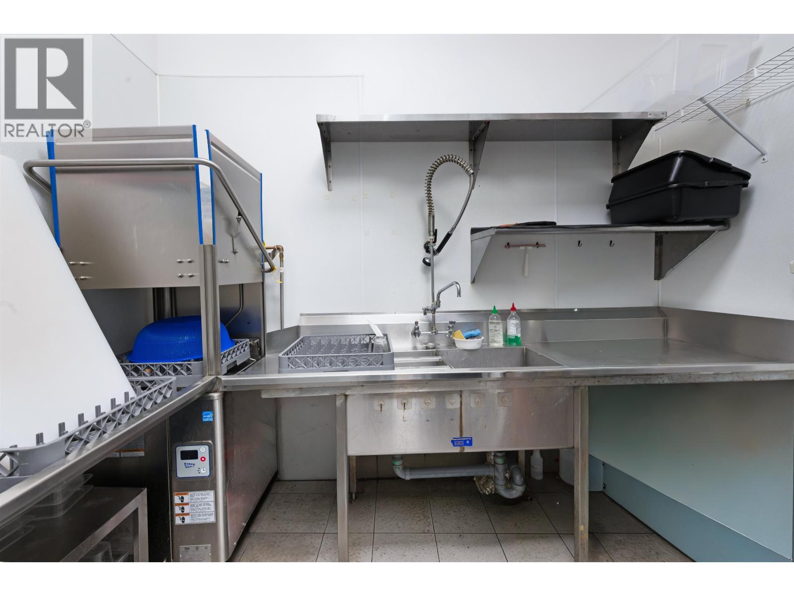 3670 Vanness Avenue, Vancouver, British Columbia  V5R 0G6 - Photo 25 - C8077007