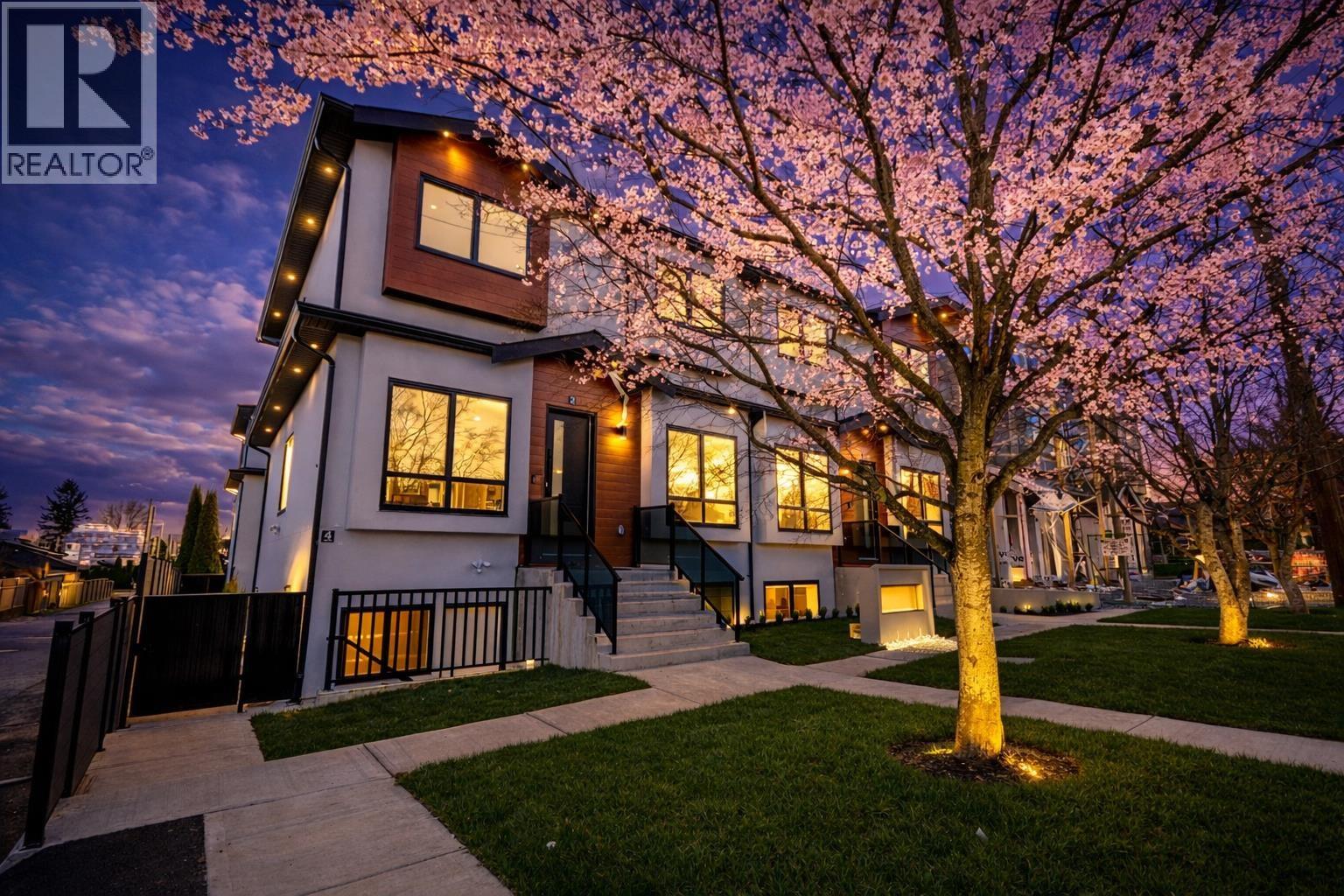 1 6692 NAPIER STREET, burnaby, British Columbia