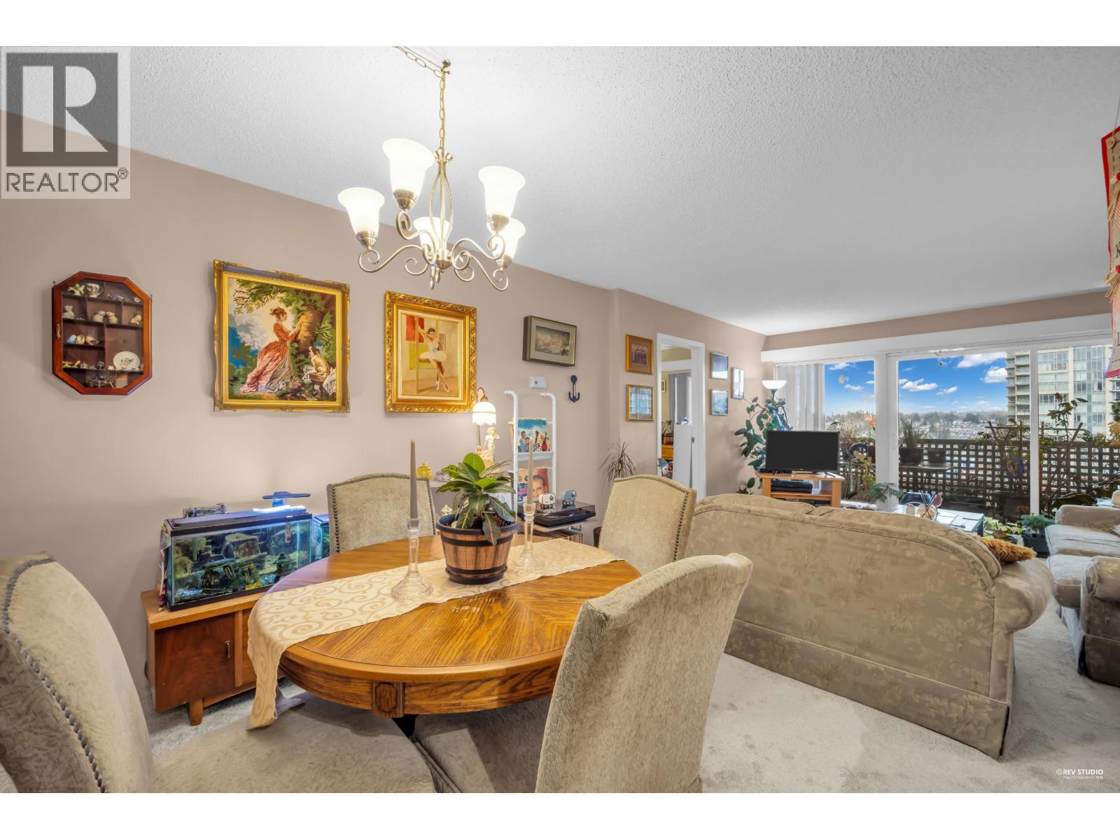 304 4941 Lougheed Highway, Burnaby, British Columbia  V5B 4S6 - Photo 3 - R3097448