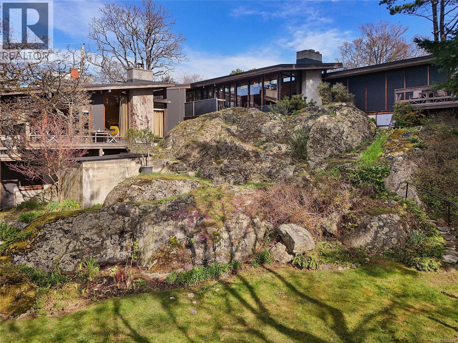 404 Henry St, Victoria, British Columbia