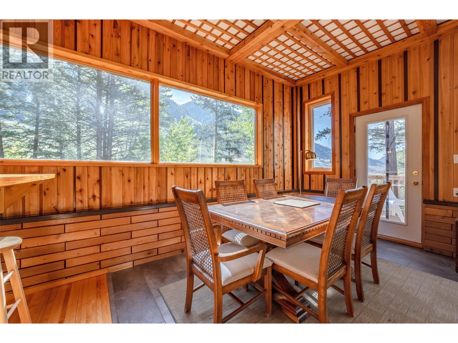 2636 11th Street, Olalla, British Columbia  V0X 1N6 - Photo 13 - 10377565