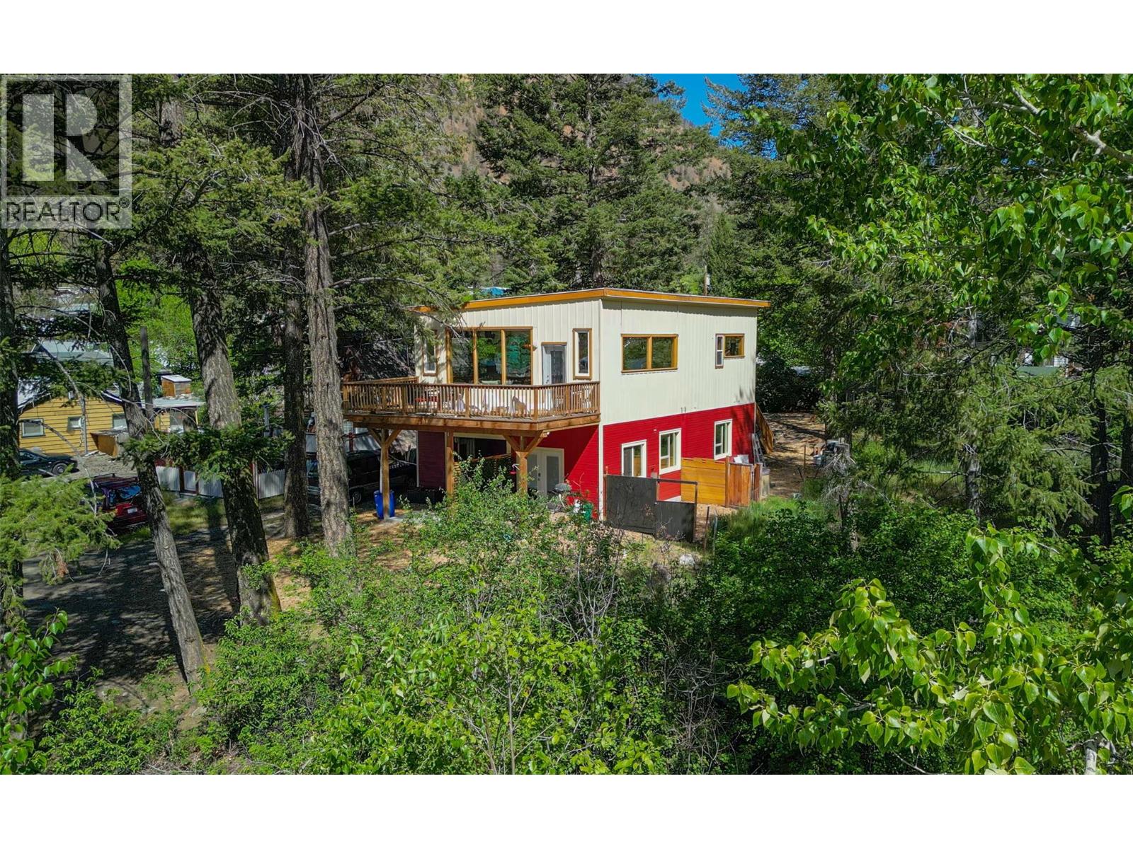 2636 11th Street, Olalla, British Columbia  V0X 1N6 - Photo 52 - 10377565