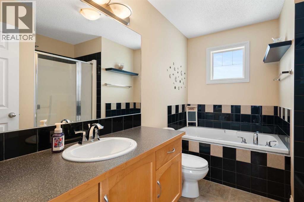 23 Everwoods Green Sw, Calgary, Alberta  T2Y 5G5 - Photo 8 - A2292148