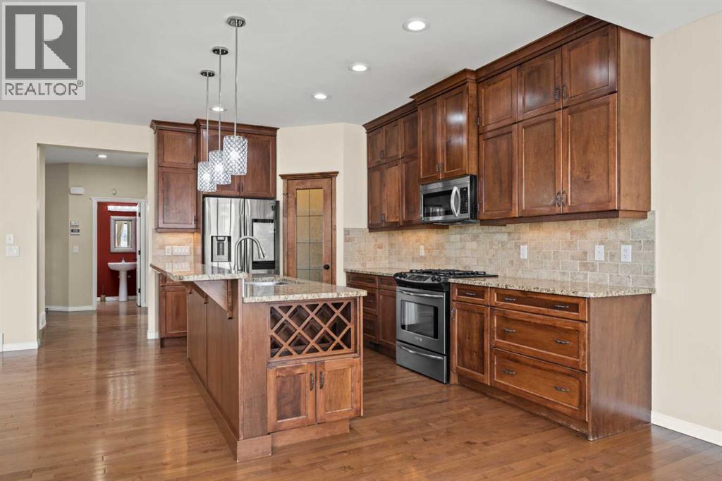 29 Royal Birkdale Drive Nw, Calgary, Alberta  T3G 5C7 - Photo 8 - A2292492