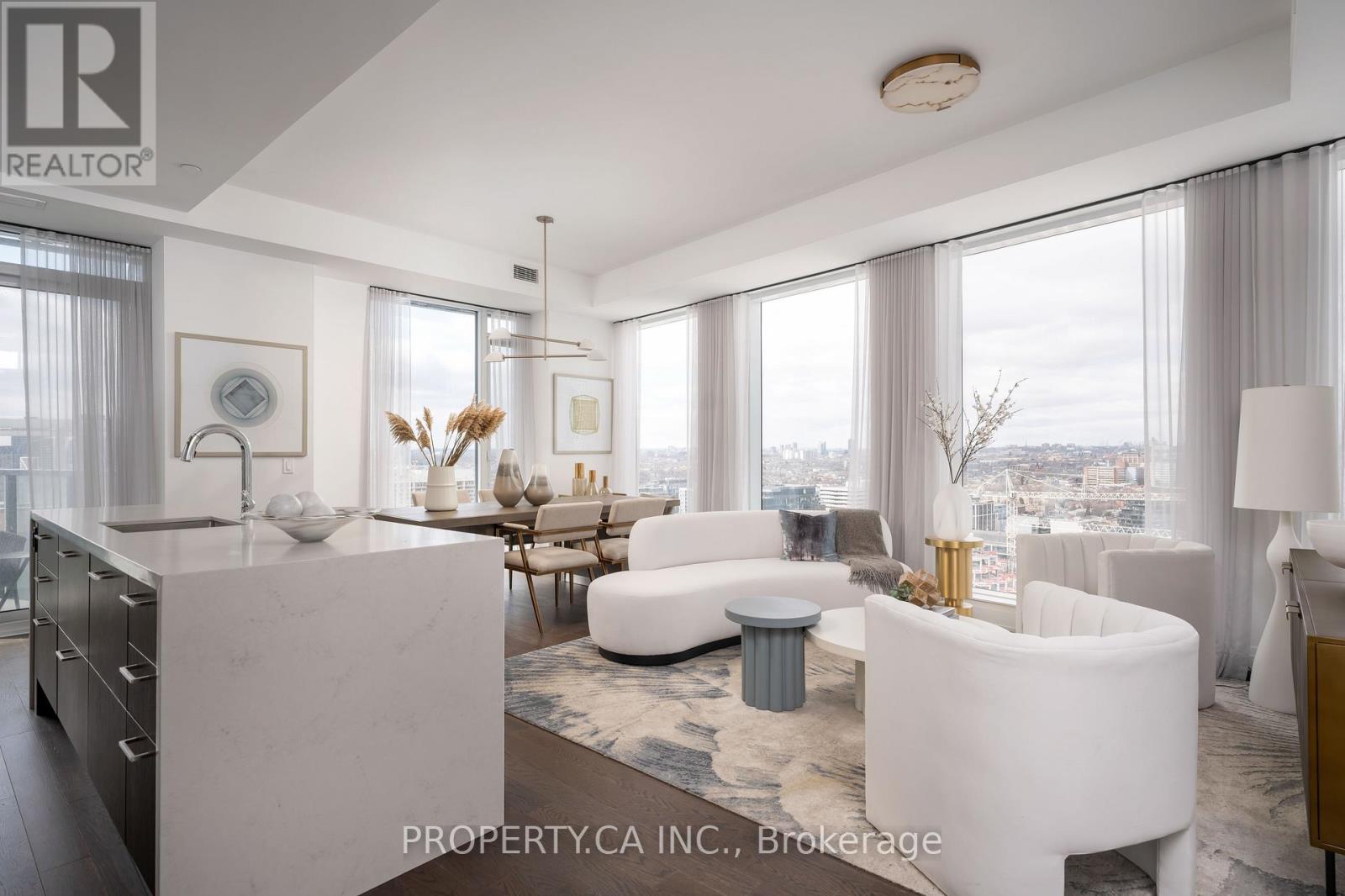 <div class="slider-price">$1,760,000</div><p>2305 - 470 Front Street W, Toronto, Ontario</p>