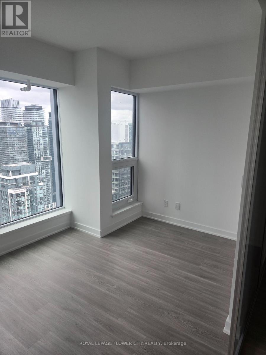 5606 - 8 Wellesley Street W, Toronto, Ontario M4Y 0J5 - Photo 4 - C12882906