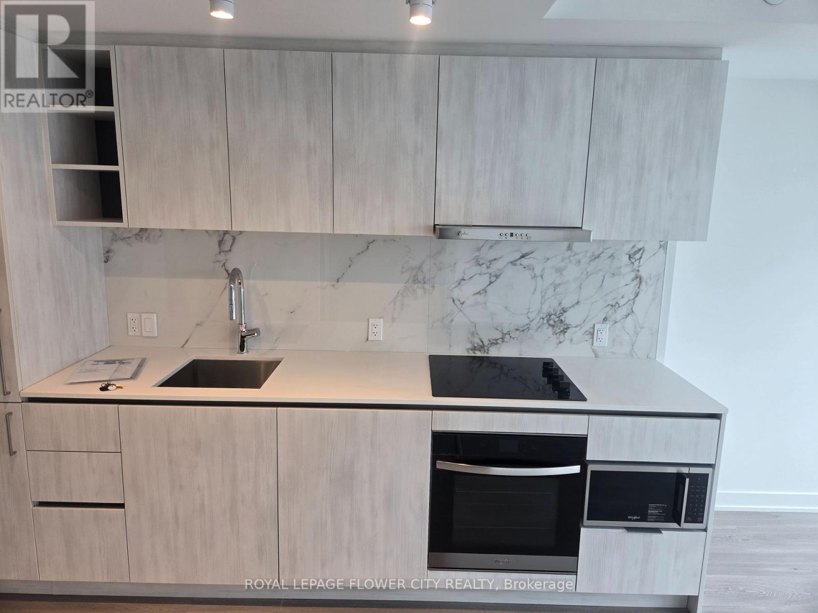 5606 - 8 Wellesley Street W, Toronto, Ontario M4Y 0J5 - Photo 5 - C12882906