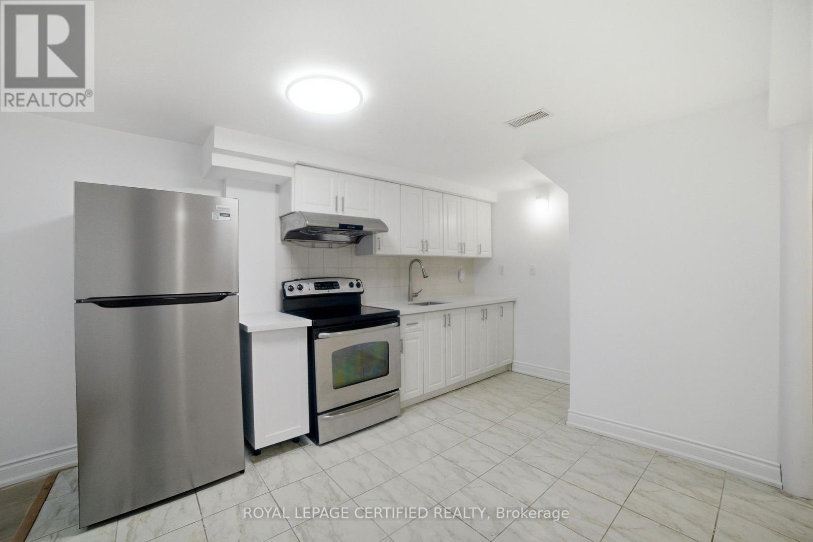 Basement Unit - 60 Gage Avenue, Toronto (Bendale), Ontario  M1J 1T8 - Photo 5 - E12882900