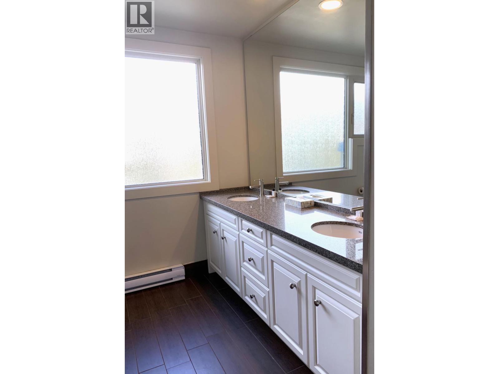 202/302 4321 Village Gate Boulevard, Whistler, British Columbia  V8E 1H3 - Photo 14 - R3099757