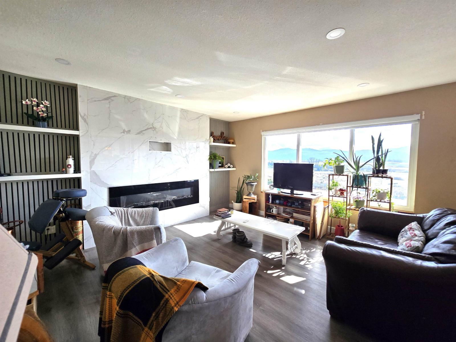 35361 Rockwell Drive, Abbotsford, British Columbia  V3G 2C9 - Photo 3 - R3099348