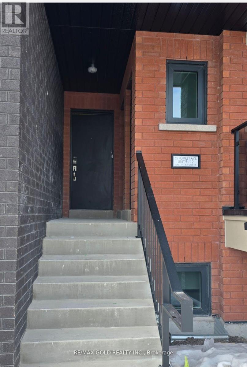 12 - 65 Romilly Drive N, Brampton, Ontario L7A 0A7 - Photo 3 - W12882904