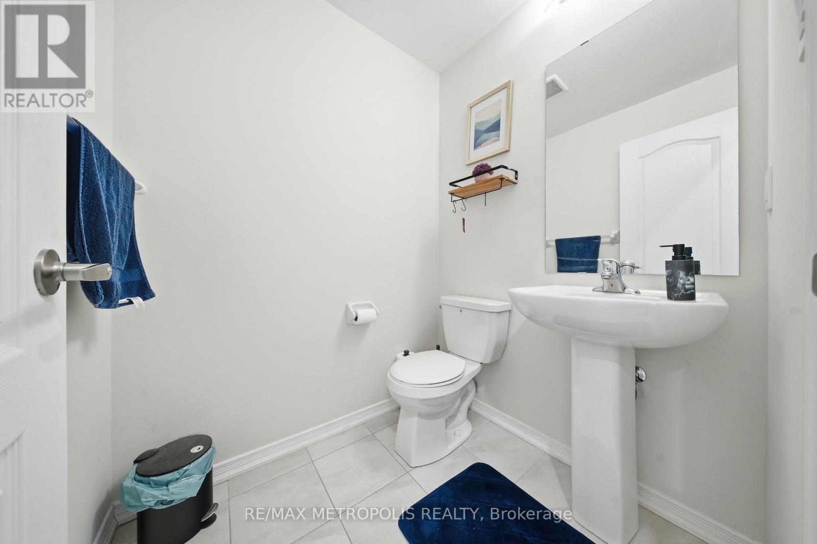 408 Blackburn Drive, Brantford, Ontario  N3T 0K4 - Photo 4 - X12882888