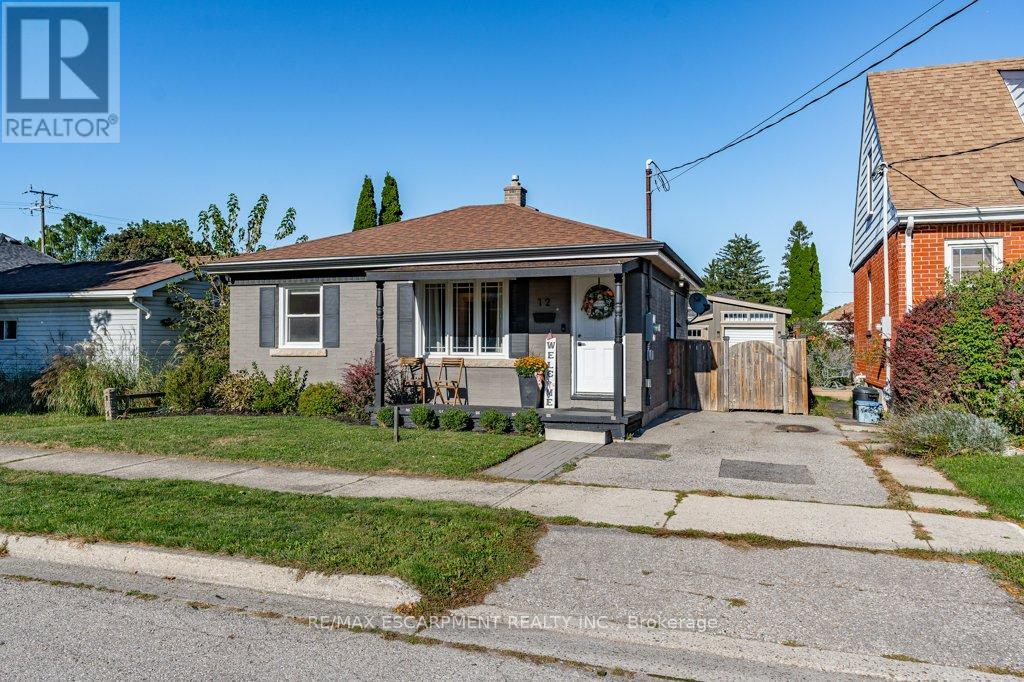 12 Wade Avenue, Brantford, Ontario  N3T 1W8 - Photo 2 - X12882892