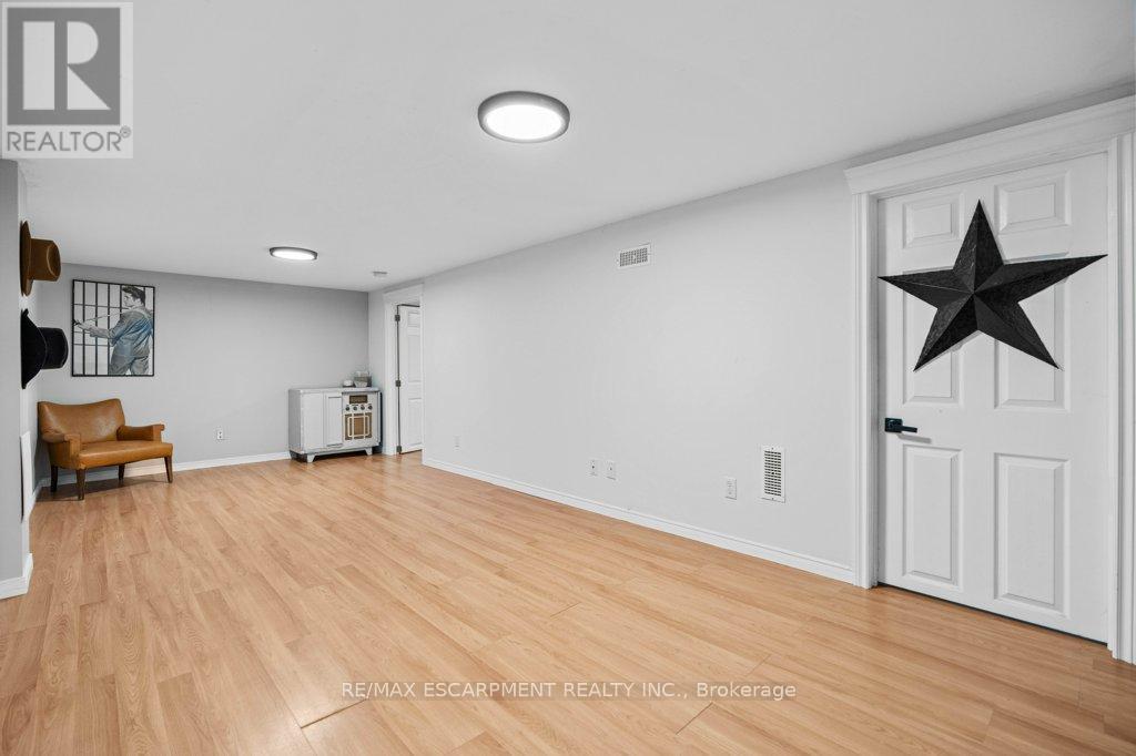 12 Wade Avenue, Brantford, Ontario  N3T 1W8 - Photo 23 - X12882892