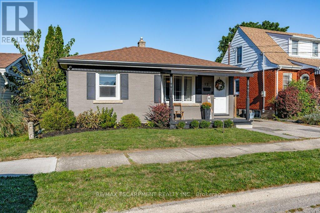 12 Wade Avenue, Brantford, Ontario  N3T 1W8 - Photo 3 - X12882892