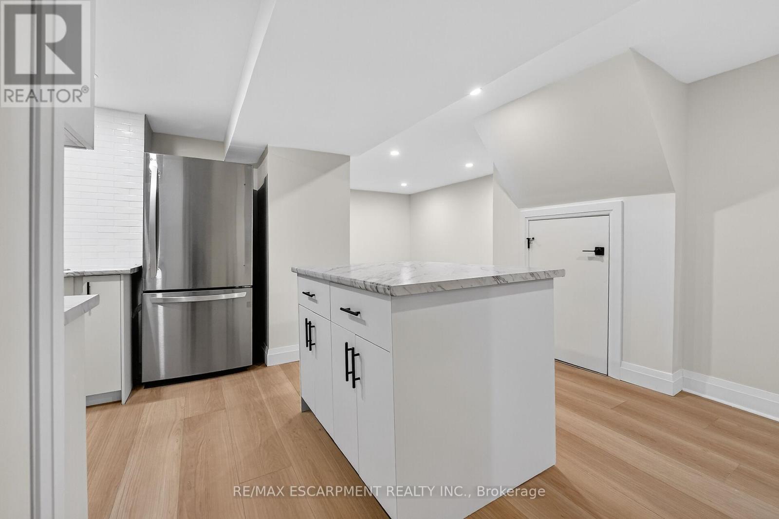 7 Crosthwaite Avenue S, Hamilton, Ontario  L8K 2T7 - Photo 31 - X12882910