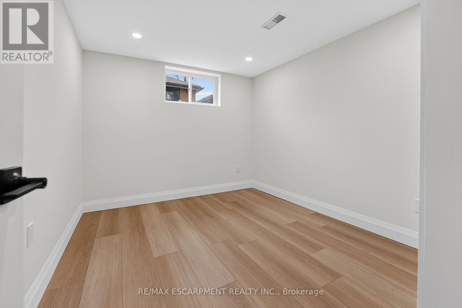 7 Crosthwaite Avenue S, Hamilton, Ontario  L8K 2T7 - Photo 35 - X12882910