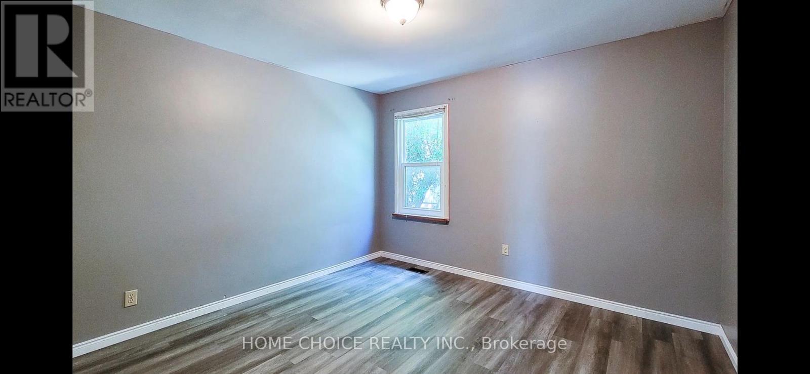 47 3rd Road E, Hamilton, Ontario L8J 3J5 - Photo 3 - X12882912