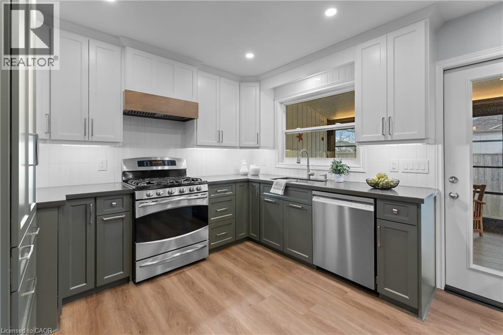 8116 Woodsview Crescent, Niagara Falls, Ontario  L2H 3G3 - Photo 16 - 40812223