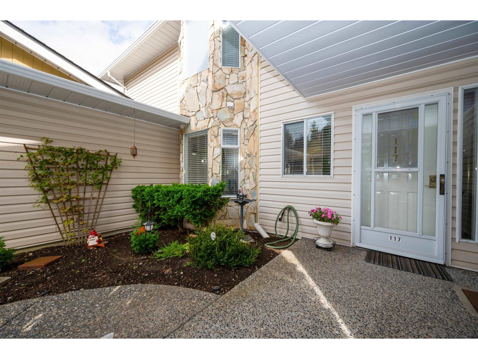 117 10584 153 Street, Surrey, British Columbia  V3R 9V1 - Photo 4 - R3099690