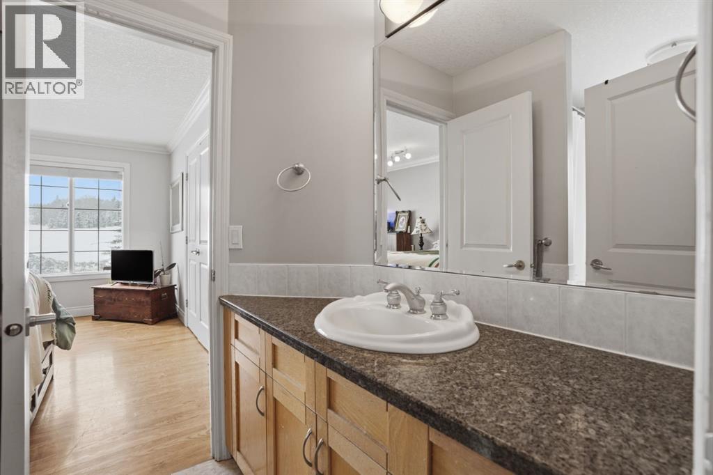 327 Rodeo Ridge, Rural Rocky View County, Alberta  T3Z 3G2 - Photo 32 - A2290855