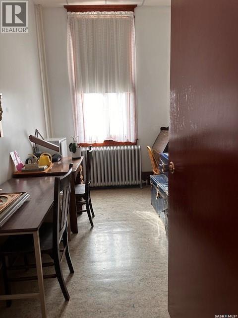 401 1st Avenue, Ponteix, Saskatchewan  S0N 1Z0 - Photo 34 - SK030449