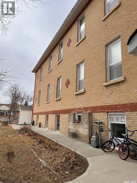 401 1st Avenue, Ponteix, Saskatchewan  S0N 1Z0 - Photo 36 - SK030449