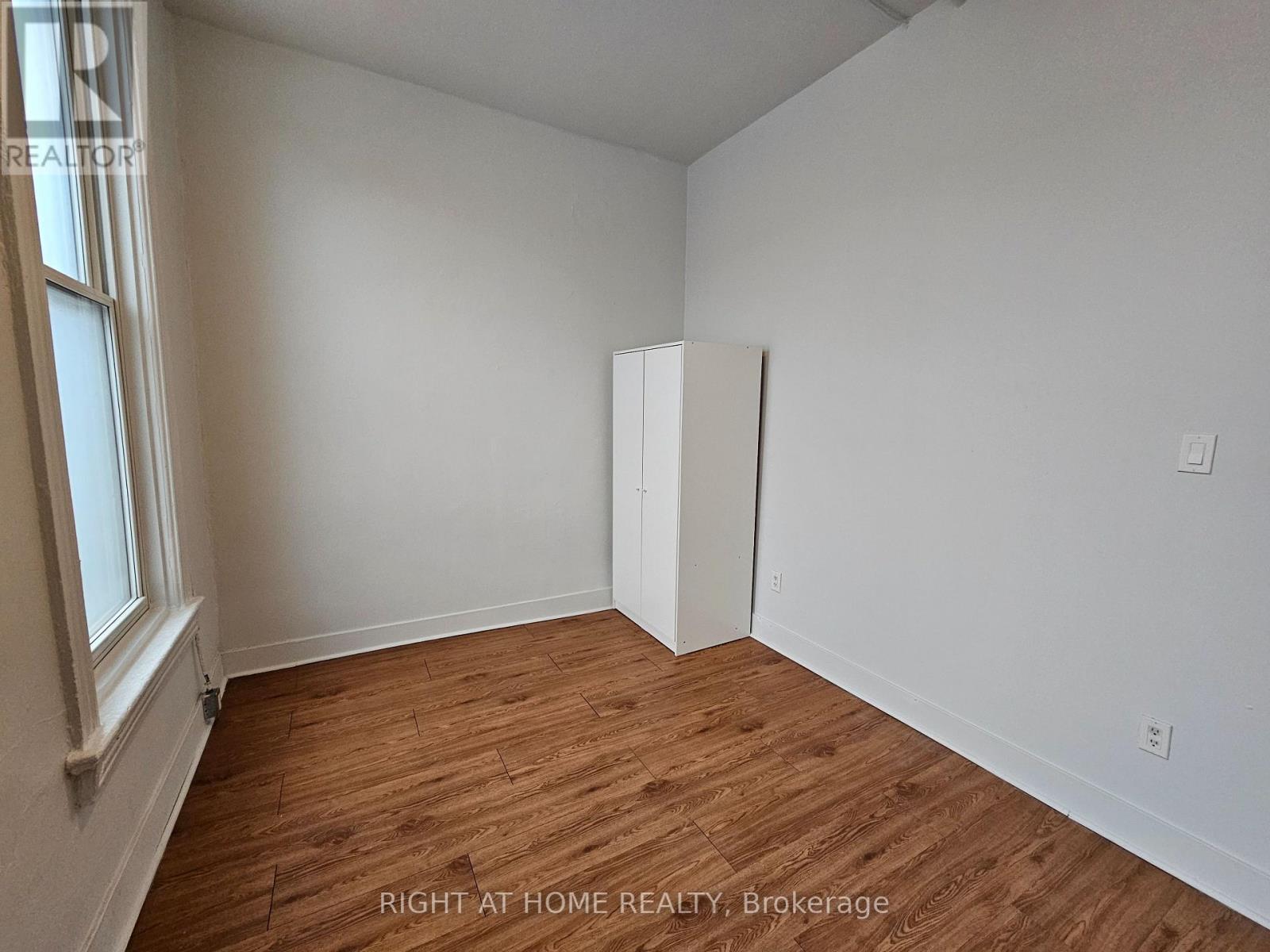 2 - 437 Spadina Avenue, Toronto, Ontario M5T 2G6 - Photo 15 - C12867032