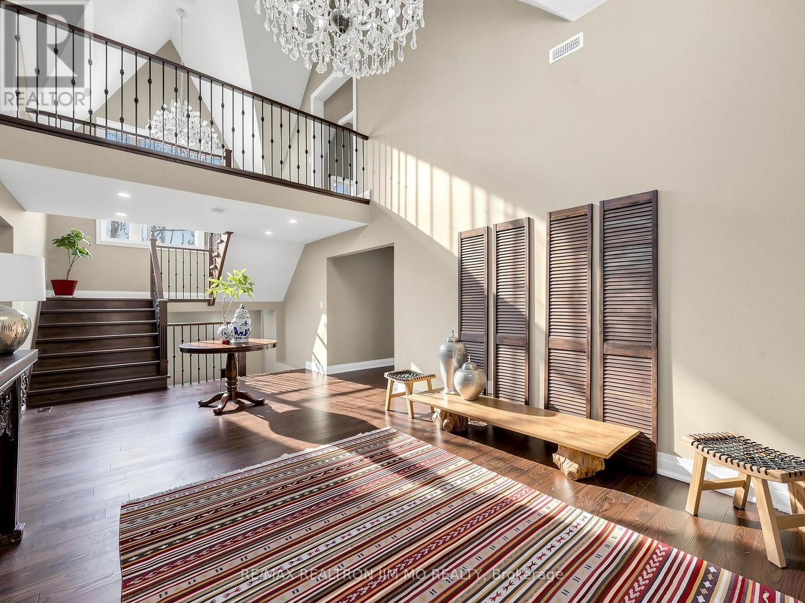 1785 Davis Drive W, King, Ontario  L3Y 4V9 - Photo 18 - N12869374