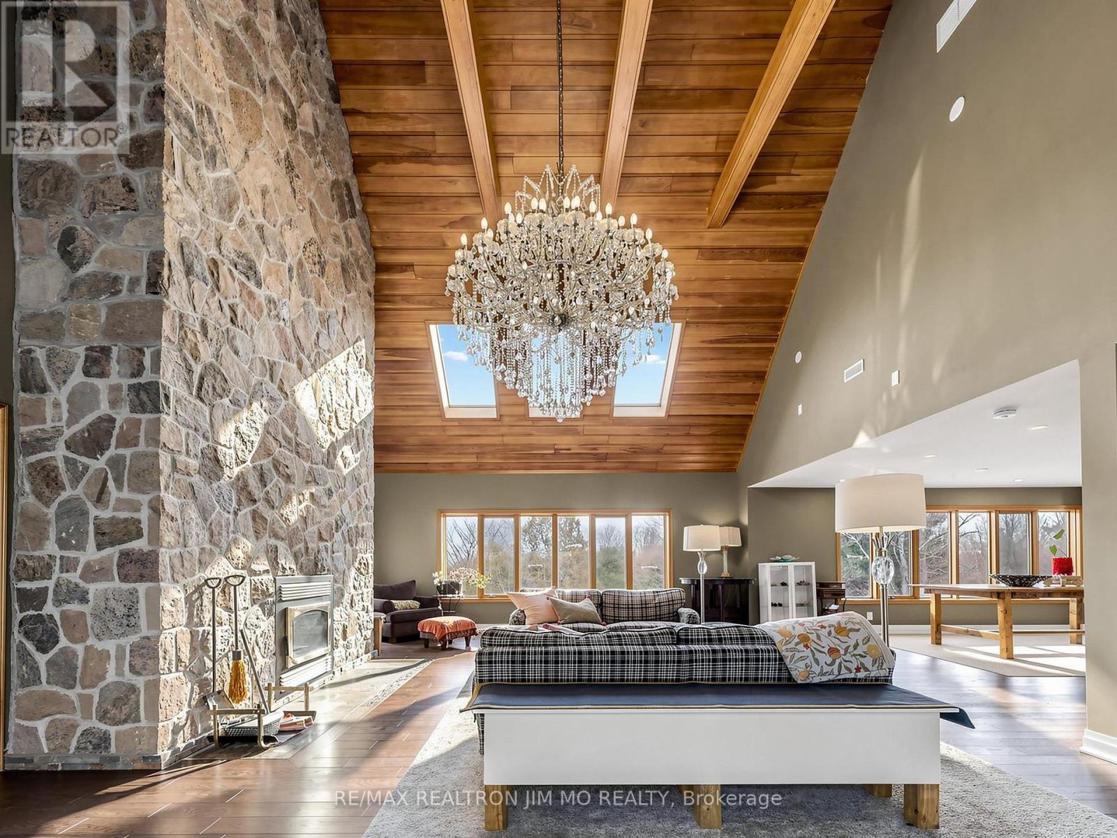 1785 Davis Drive W, King, Ontario  L3Y 4V9 - Photo 23 - N12869374