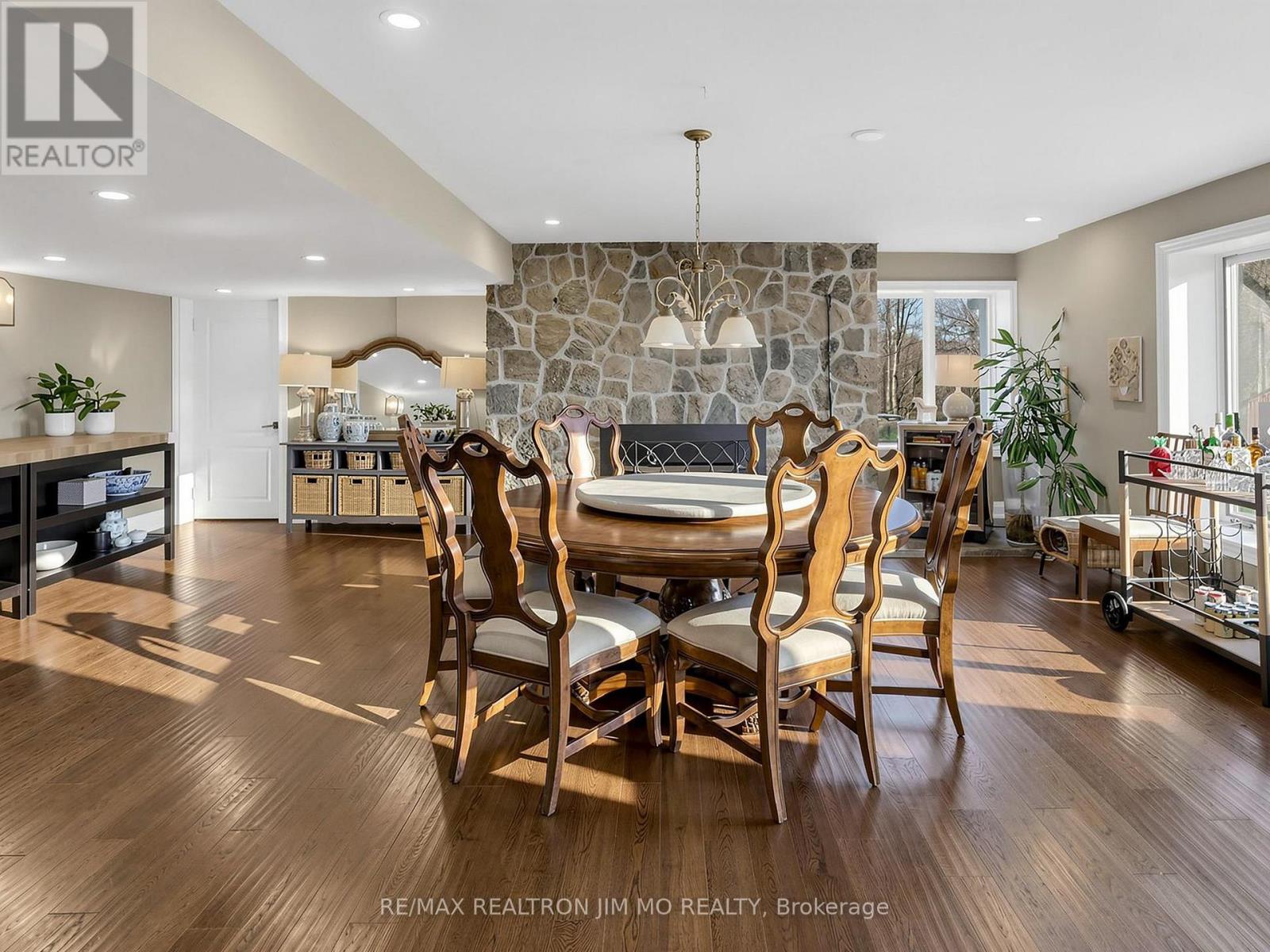 1785 Davis Drive W, King, Ontario  L3Y 4V9 - Photo 33 - N12869374