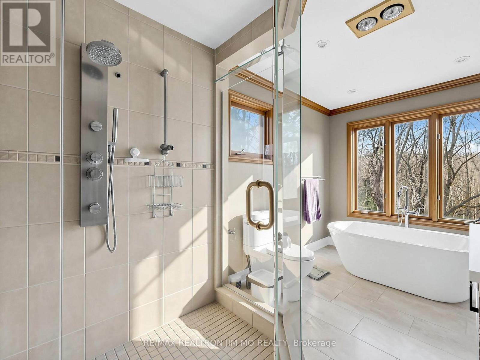 1785 Davis Drive W, King, Ontario  L3Y 4V9 - Photo 35 - N12869374