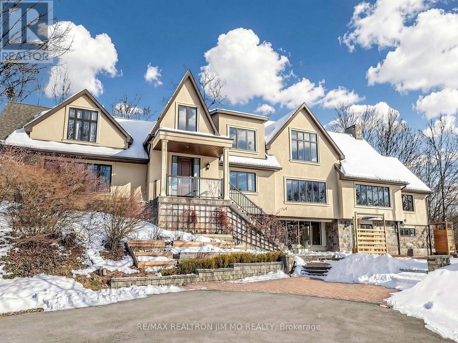 1785 Davis Drive W, King, Ontario  L3Y 4V9 - Photo 8 - N12869374