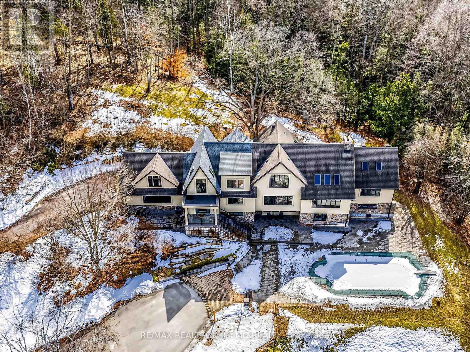 1785 Davis Drive W, King, Ontario  L3Y 4V9 - Photo 49 - N12869374