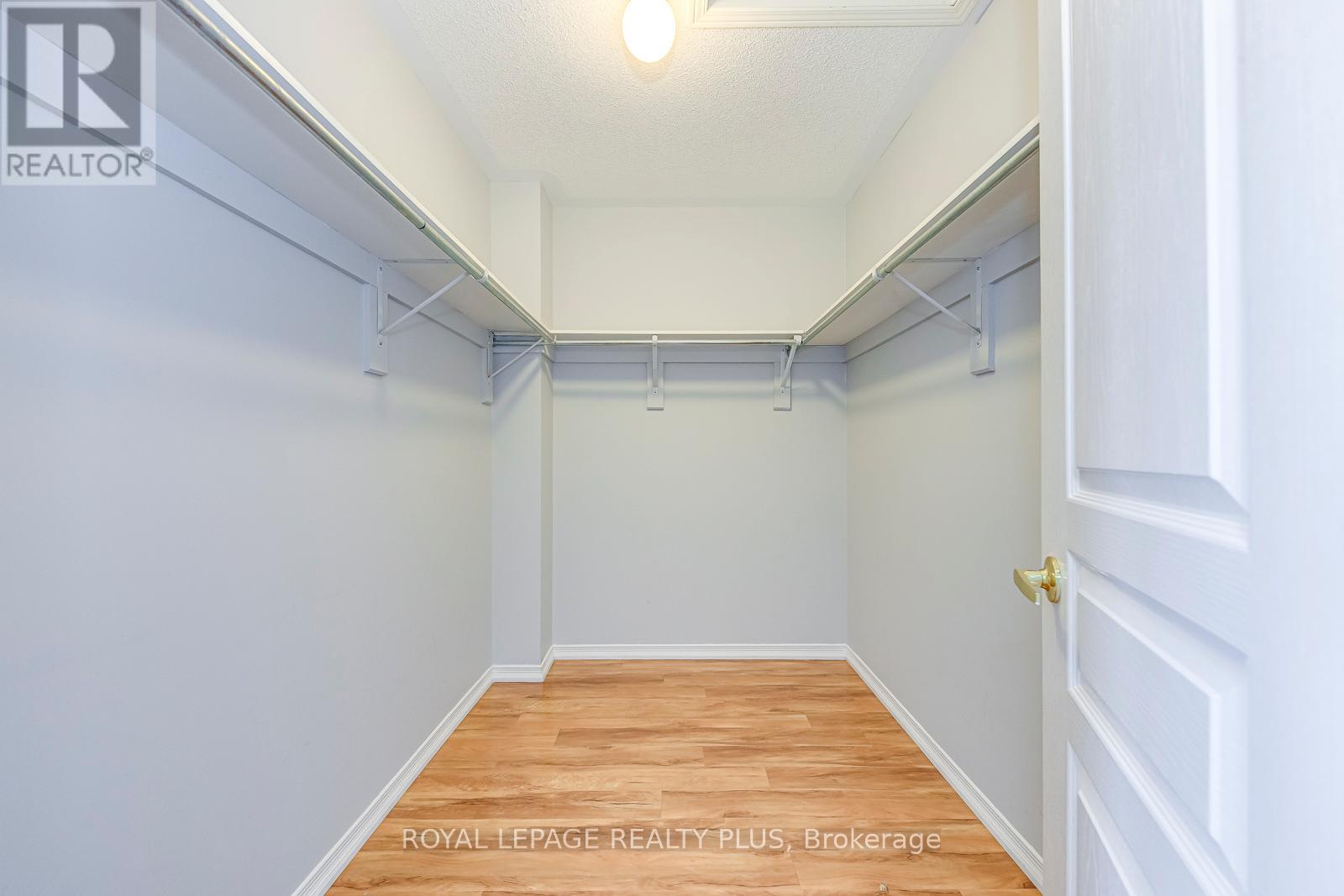 3167 Neyagawa Boulevard, Oakville, Ontario  L6M 0P4 - Photo 30 - W12882884