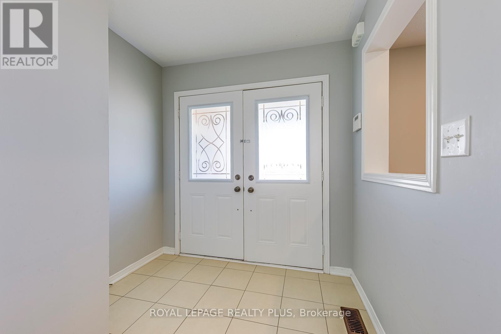 3167 Neyagawa Boulevard, Oakville, Ontario  L6M 0P4 - Photo 7 - W12882884